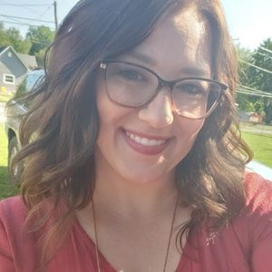 Meet your Posher, Lacey